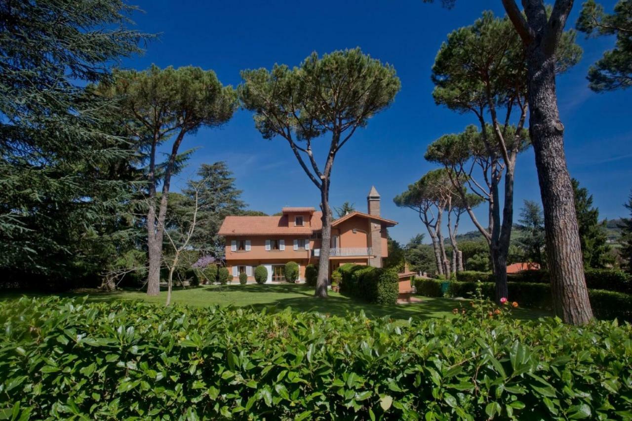 Via Pierre Villa Ciampino Rum bild